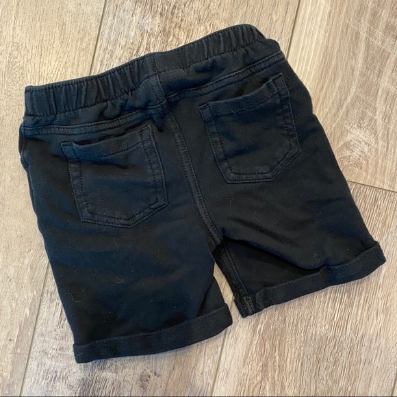 🆓🛳 Black Stretch Shorts - Picture 4 of 4